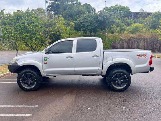 TOYOTA HILUX 3.0 STD 4X4 CD 16V TURBO INTERCOOLER DIESEL 4P MANUAL